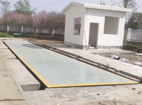 正陽縣渤?；ㄉ鷤}(cāng)儲(chǔ)物流100噸地磅